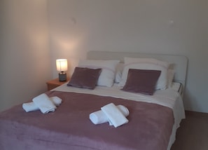 อพาร์ทเมนท์ (Two Bedroom Apartment with Sea View) | 2 ห้องนอน, Wi-Fi ฟรี