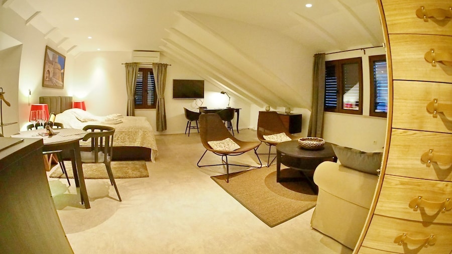 Luxury Style Apartments