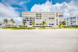 Exterior - Pelican Watch 103 - Modern Luxe Beachfront Condo (Fort Myers Beach)