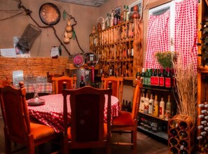 Appartement (Two Bedroom Apartment with Garden Vie) | Minibar