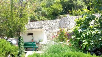 Apartment (Etno House Mira - Cottage) | Garden