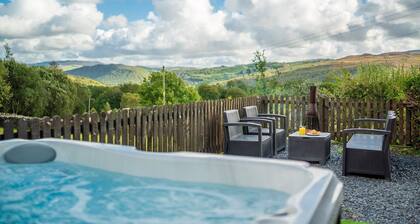A traditional Stable Conversion With Views Of Eryri (Snowdonia) From The Hot Tub | Stablgoch