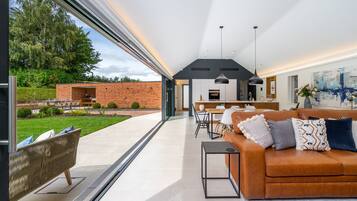 60-Zoll-Smart-TV mit Digitalempfang, Videospielkonsole, Netflix