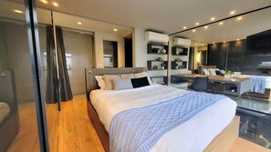 1 bedroom, desk, free WiFi