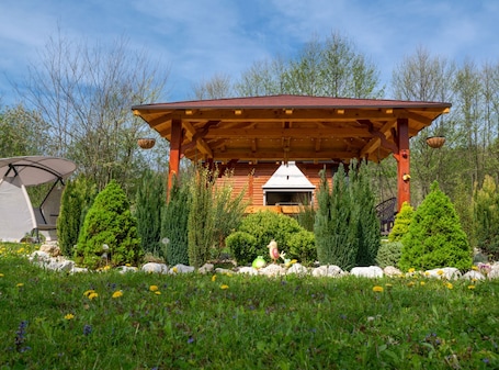 Exterior. Robinzonski Kamp Hofman