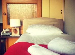 Maison (Holiday Home with Three Bedrooms and ) | 2 chambres, Wi-Fi gratuit