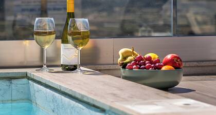 Dream Vacation with Private Pool BBQ and breathtaking sunrise and sunset views