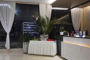 Unclassified image, 4 of 56, button - Yaozu Hotel (Yixing)