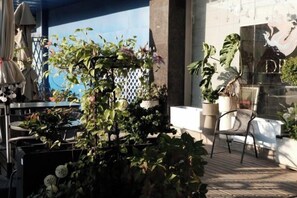 Unclassified image, 3 of 56, button - Yaozu Hotel (Yixing)