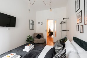 3 soverom, strykejern/-brett, reiseseng for barn og wi-fi (inkludert)