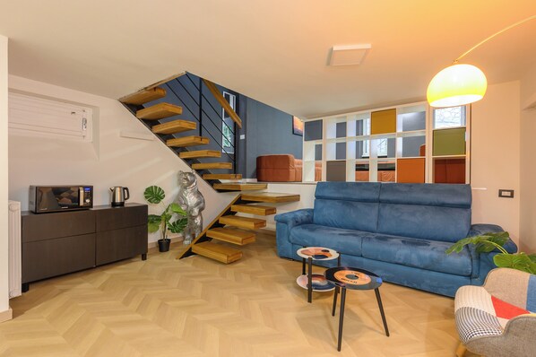 Smart TV - Bear Apartment  (Roma)