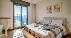 1 多间卧室、办公桌、熨斗/熨衣板、免费 WiFi