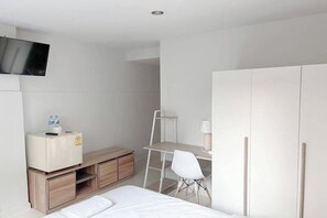 Cots/infant beds