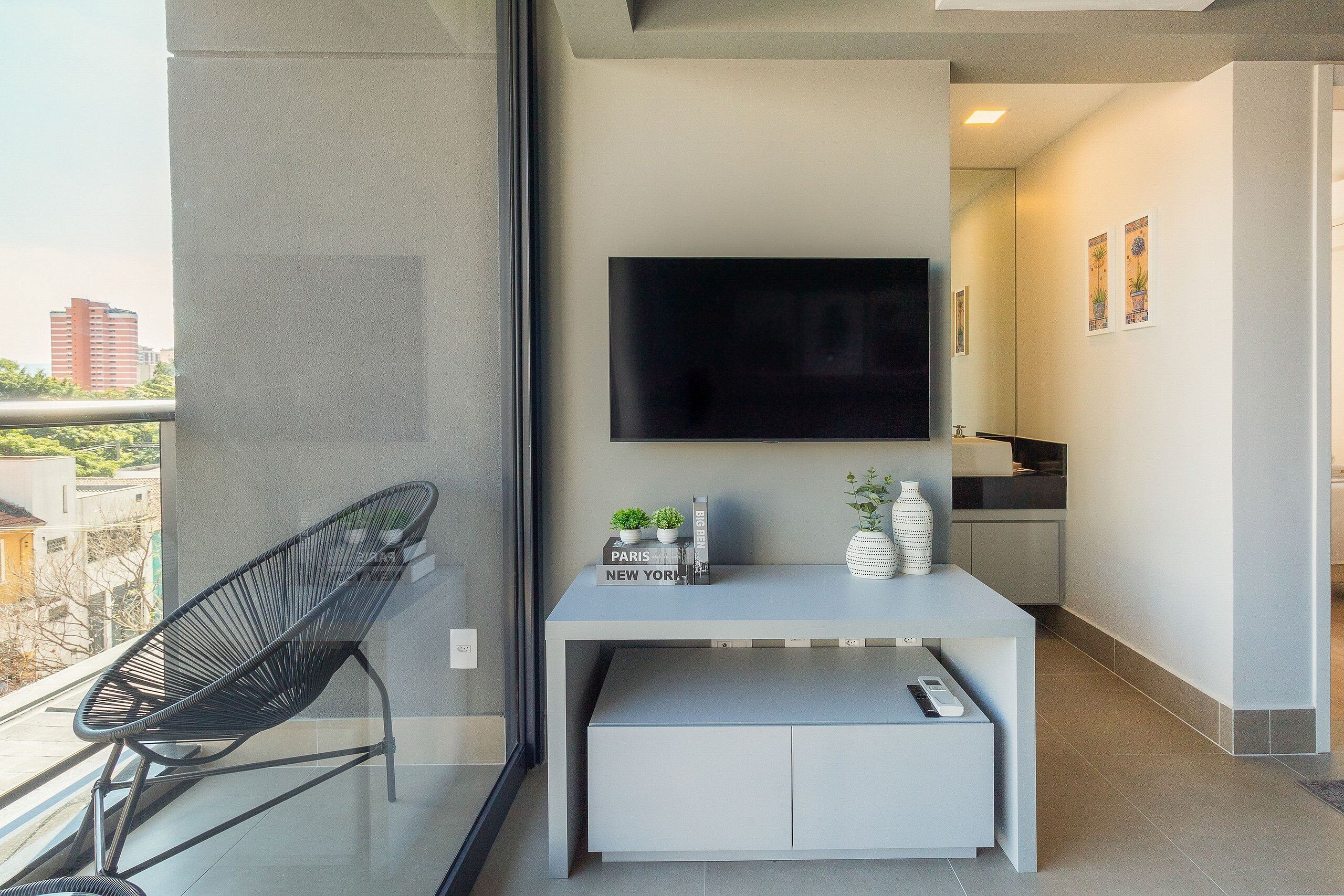 Basic Apartment | Living room | 42-inch Smart TV with cable channels, Netflix, streaming services