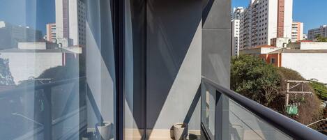 Basic-Apartment | Lanai (Veranda)