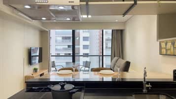 Apartment | Living room | 42-inch Smart TV with cable channels, Netflix, streaming services