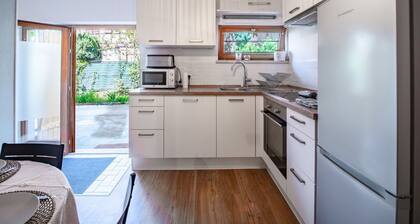 Joli petit cocon chaleureux , idéal pour 2 personnes, animaux acceptés