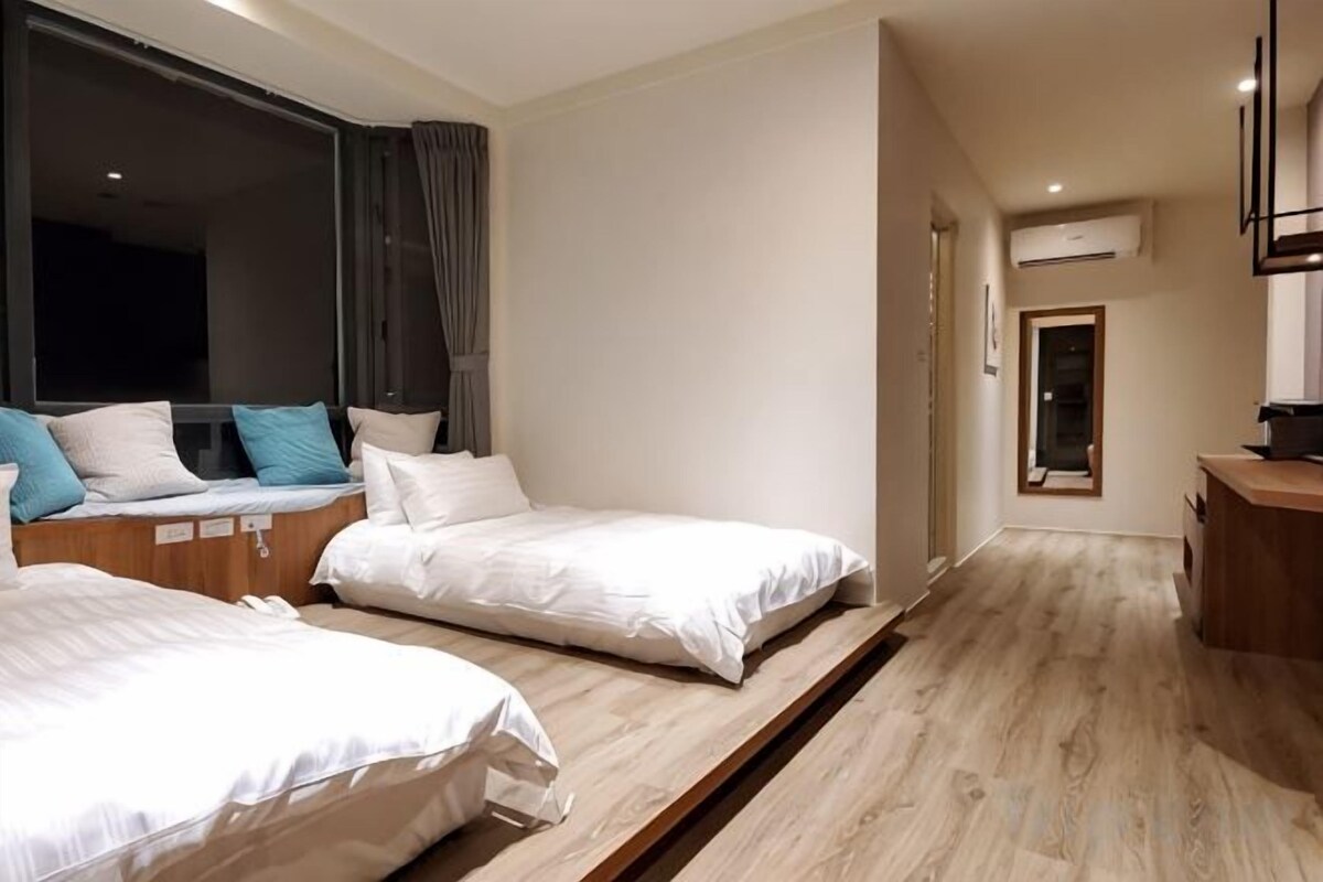 Venice Panoramic Twin Room