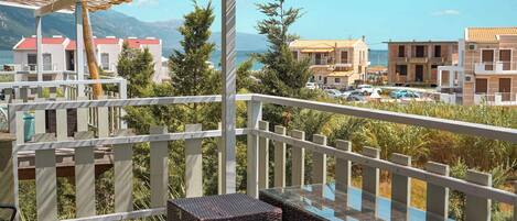 Basic Apartment | Balcony