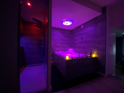 Gîte Romantique La Parenthèse Angevine Love &spa