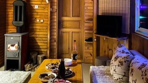 Apartment (Two Bedroom Apartment) | Living room | 32-inch flat-screen TV with digital channels - Eco Village Mojkovac (Mojkovac)