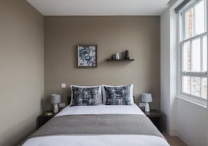 Executive Apartment, Non Smoking, Kitchen | Free WiFi, bed sheets