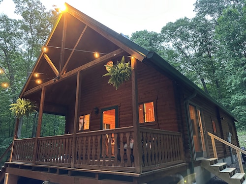 Beautiful cabin in the woods. 