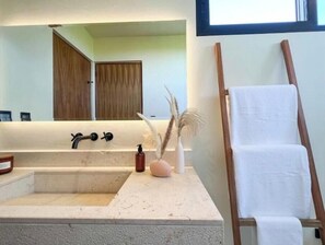 Interior - Penthouse Apartment with Private Roof & Pool ᯽PH9

 (Tulum)