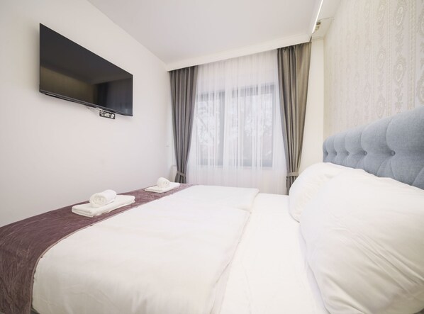 Villa (Two Bedroom Villa with Terrace and Sw) | 2 habitaciones y wifi gratis