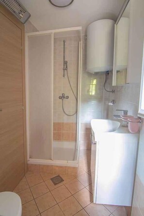 Bathroom - Holiday flat with air conditioning (Pula)