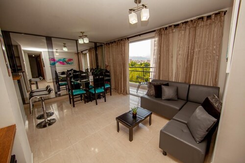 "Enjoy Mountain-view apartment: pool, furnished for perfect stays."!!!!