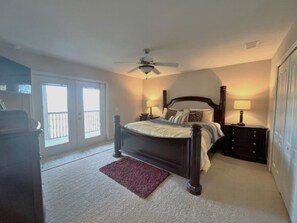 5 bedrooms, iron/ironing board, WiFi, bed sheets - Shire at West Haven - 5 Bed/ 4 Bath Pool & Spa Home with Games Room 
 (Davenport)