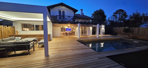 Villa Silhouette à Biarritz, Proche Plages, Lac, Commerces et Centre-ville