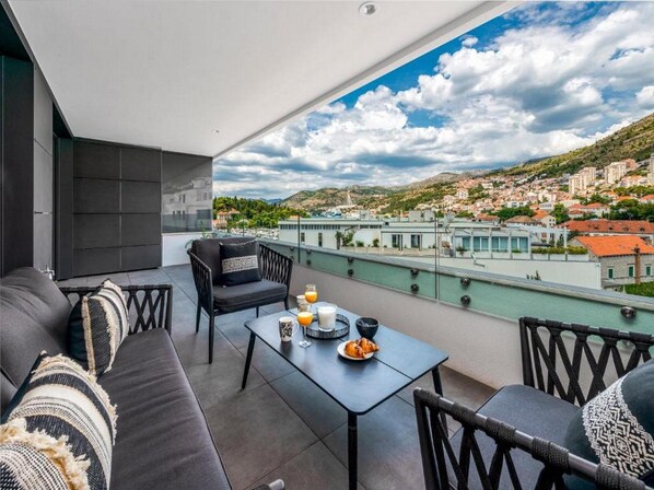 Apartment (One Bedroom Apartment with Balcony) | Balkon