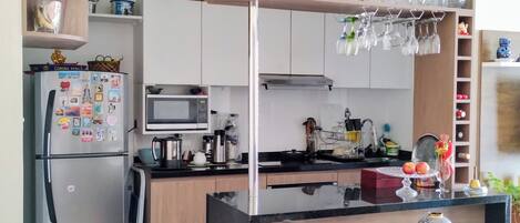 Fridge, microwave, coffee/tea maker, electric kettle