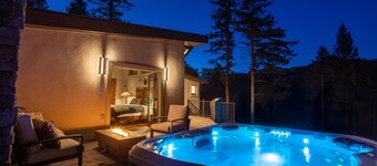 Mountain Cabin w/ Scenic Views, Deck, Hot Tub, Fire Pit, Forest & Peak Retreats