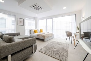 Deluxe Apartment | 1 bedroom, soundproofing, free WiFi, bed sheets