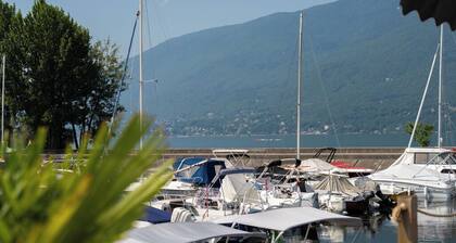 Appartement proche des bords du lac et toutes commodités. Séjour détente !