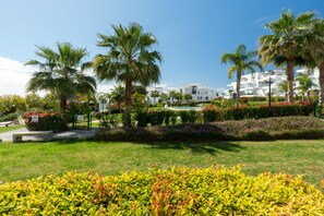 Property grounds - Marqués de Guadalmina - Totally New Apartment (Estepona)