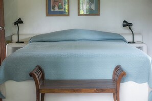 4 chambres, fer et planche à repasser, Wi-Fi gratuit, draps fournis