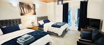 Modern 2 Bedroom Apt Derby City