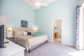 4 bedrooms, iron/ironing board, WiFi, bed sheets