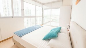3 chambres, fer et planche à repasser, Wi-Fi gratuit, draps fournis