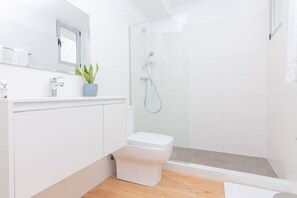 Hair dryer, towels
