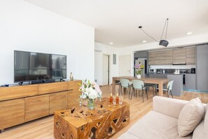 TV