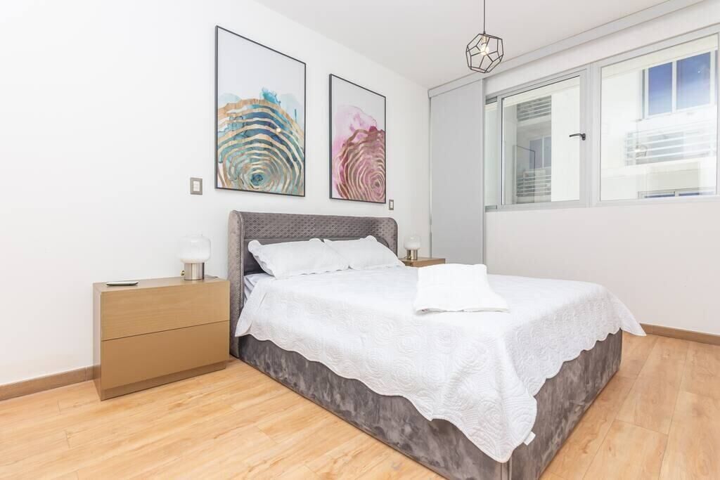 2 slaapkamers, een strijkplank/strijkijzer, gratis wifi, beddengoed