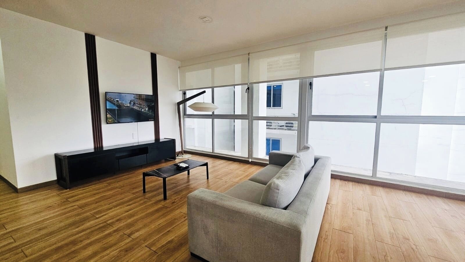 Luxury 2 Br Apt With Free Parking And Balcony - Panama City