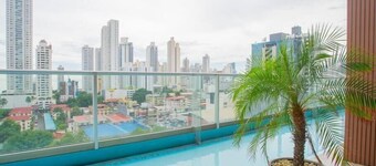 Luxury 3 Bedroom Cityview apt parkingandbalcony