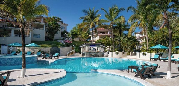 Pool - Lifestyle Crown & Residence Suites (Puerto Plata)