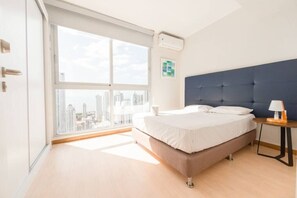 3 chambres, fer et planche à repasser, Wi-Fi gratuit, draps fournis